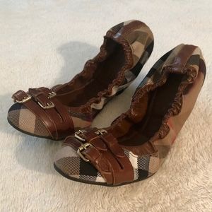 Burberry Nova Check buckle elastic ballerina flats
